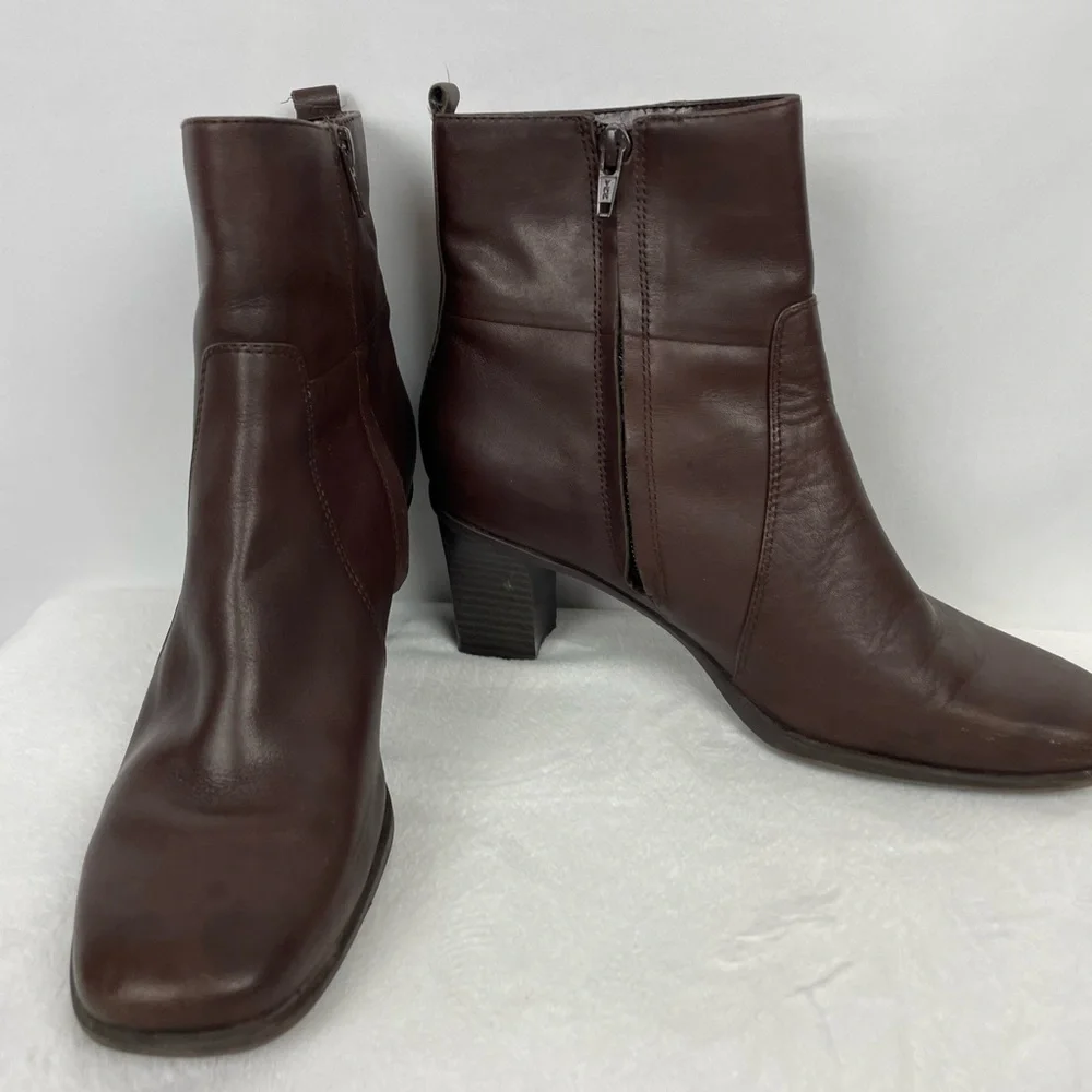 Croft & Barrow Brown Faux Leather Boots 8